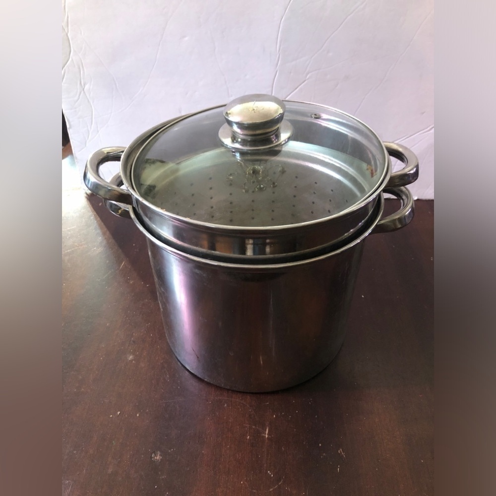 Small Stainless 2 Piece Stock Pot.